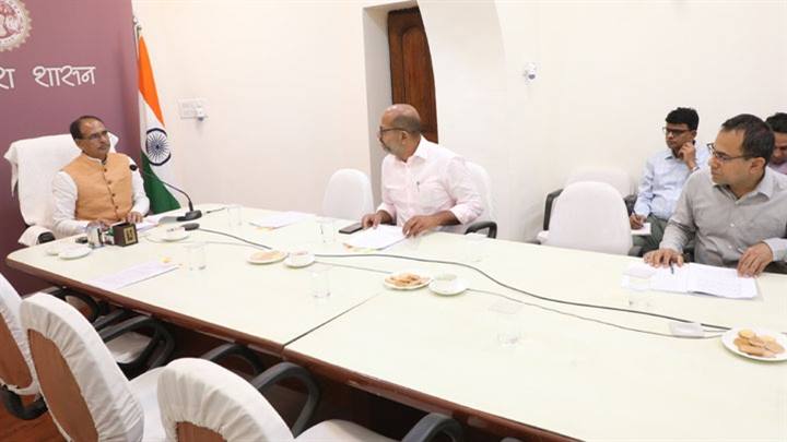 ओलावृष्टि से निर्मित संकट में राज्य सरकार किसानों के साथ खड़ी है - मुख्यमंत्री श्री चौहान